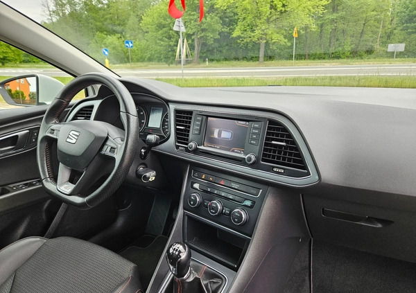 Seat Leon cena 43900 przebieg: 198000, rok produkcji 2014 z Ostrołęka małe 742